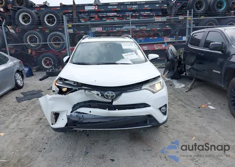2017 Toyota Rav4 Xle z USA, uszkodzony, nr VIN JTMWFREV1HJ719183